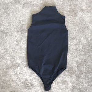 SKIMS black mock neck bodysuit- like new